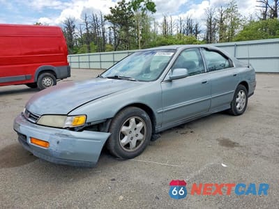 1995 HONDA ACCORD EX 1HGCE6666SA024380 - główne zdjęcie licytacji z USA - miniatura