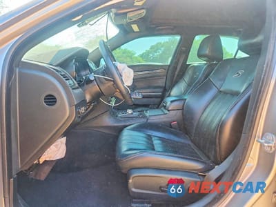 Zdjęcie 7 z 13 samochodu: 2018 CHRYSLER 300 S VIN:2C3CCABG2JH266691 - miniatura