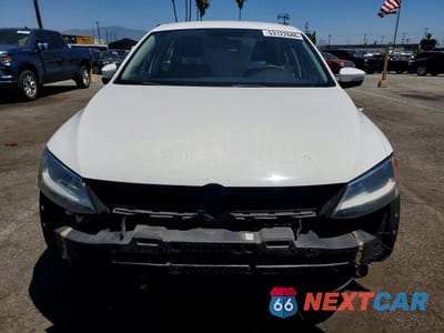 Piąte zdjęcie samochodu w środku: 2013 VOLKSWAGEN JETTA SE VIN:3VWDP7AJ3DM409235 - miniatura