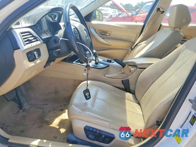 Zdjęcie 7 z 12 samochodu: 2013 BMW 328 I VIN:WBA3A5C55DF358127 - miniatura