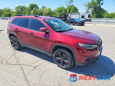 Czwarte zdjęcie samochodu z boku: 2021 JEEP CHEROKEE LATITUDE PLUS VIN:1C4PJMLB7MD210397 - miniatura
