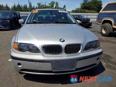 Piąte zdjęcie samochodu w środku: 2004 BMW 325 XIT VIN:WBAEP33444PF04212 - miniatura