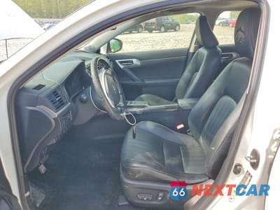 Zdjęcie 7 z 12 samochodu: 2012 LEXUS CT 200 VIN:JTHKD5BH7C2080174 - miniatura