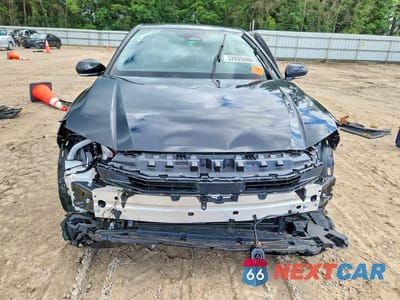 Piąte zdjęcie samochodu w środku: 2025 TOYOTA CAMRY SE VIN:4T1DAACK2SU551569 - miniatura