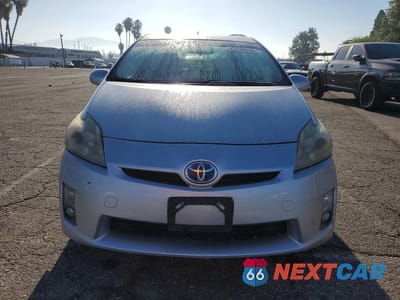 Piąte zdjęcie samochodu w środku: 2010 TOYOTA PRIUS III VIN:JTDKN3DU0A1018311 - miniatura