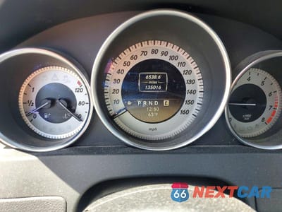 Zdjęcie 9 z 12 samochodu: 2012 MERCEDES-BENZ C 250 VIN:WDDGF4HB4CR218491 - miniatura