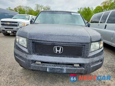 Piąte zdjęcie samochodu w środku: 2008 HONDA RIDGELINE RT VIN:2HJYK16258H526705 - miniatura