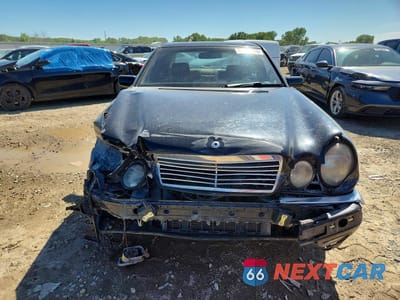 Piąte zdjęcie samochodu w środku: 1998 MERCEDES-BENZ E 320 VIN:WDBJF65F6WA621456 - miniatura