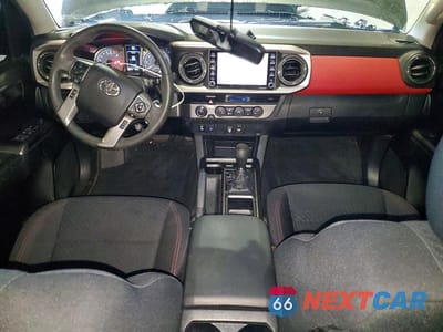 Zdjęcie 8 z 13 samochodu: 2022 TOYOTA TACOMA SR5 V6 VIN:3TMCZ5AN1NM454062 - miniatura
