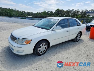 2000 TOYOTA AVALON XL 4T1BF28BXYU027537 - główne zdjęcie licytacji z USA - miniatura