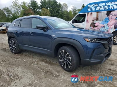 Czwarte zdjęcie samochodu z boku: 2025 MAZDA CX-50 PREMIUM PLUS VIN:7MMVAAEW8SN142267 - miniatura