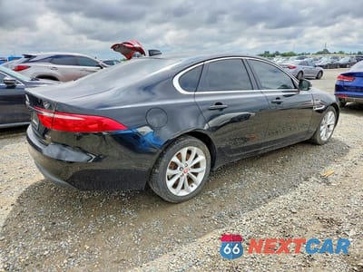 Trzecie zdjęcie samochodu z tyłu: 2017 JAGUAR XF PREMIUM VIN:SAJBD4BN0HCY47285 - miniatura