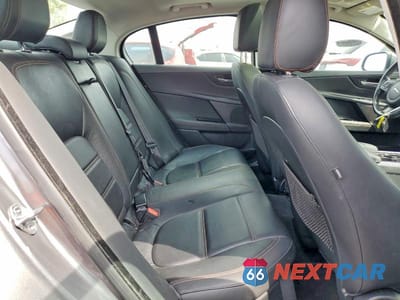 Zdjęcie 10 z 12 samochodu: 2017 JAGUAR XE PRESTIGE VIN:SAJAE4BGXHA963759 - miniatura