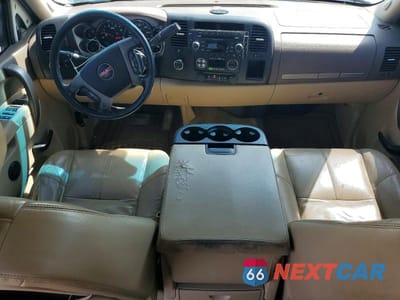 Zdjęcie 8 z 12 samochodu: 2012 GMC SIERRA K2500 SLE VIN:1GT120C80CF164589 - miniatura