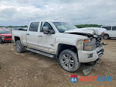 Czwarte zdjęcie samochodu z boku: 2015 CHEVROLET SILVERADO K2500 HIGH COUNTRY VIN:1GC1KXE83FF502321 - miniatura