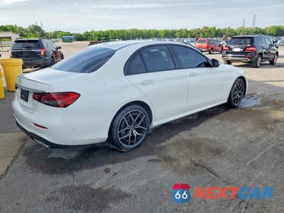 Trzecie zdjęcie samochodu z tyłu: 2022 MERCEDES-BENZ E 350 VIN:W1KZF8DBXNB091537 - miniatura