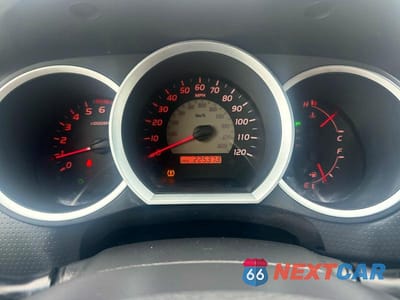 Zdjęcie 8 z 10 samochodu: 2008 TOYOTA TACOMA ACCESS CAB VIN:5TETX22N18Z567116 - miniatura