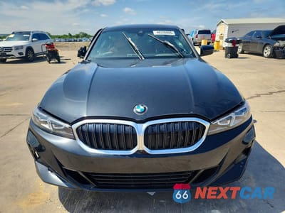 Piąte zdjęcie samochodu w środku: 2025 BMW 330I VIN:3MW69CW02S8F28511 - miniatura