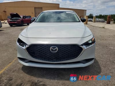 Piąte zdjęcie samochodu w środku: 2025 MAZDA 3 SELECT SPORT VIN:3MZBPABM3SM455755 - miniatura