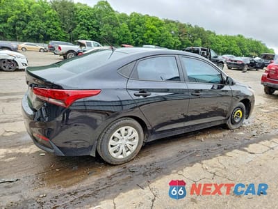 Trzecie zdjęcie samochodu z tyłu: 2021 HYUNDAI ACCENT SE VIN:3KPC24A6XME146341 - miniatura