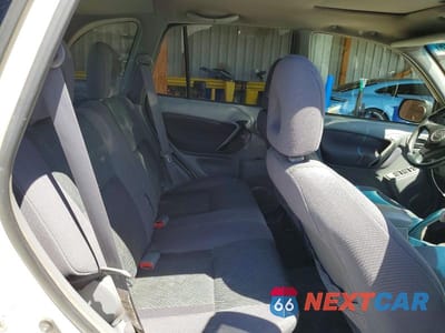Zdjęcie 10 z 12 samochodu: 2002 TOYOTA RAV4 BASE VIN:JTEHH20V420129246 - miniatura