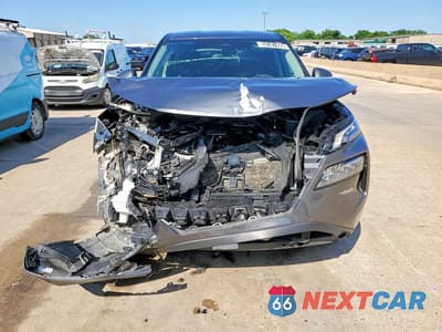 Piąte zdjęcie samochodu w środku: 2023 NISSAN ROGUE SV VIN:5N1BT3BA1PC940447 - miniatura