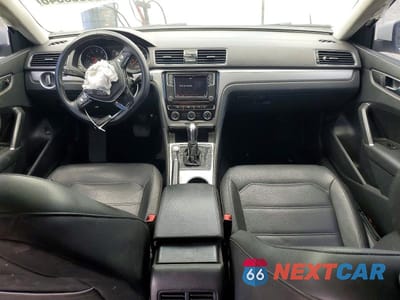 Zdjęcie 8 z 12 samochodu: 2019 VOLKSWAGEN PASSAT WOLFSBURG VIN:1VWLA7A38KC004968 - miniatura
