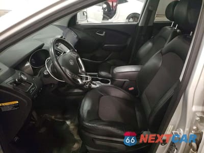 Zdjęcie 7 z 13 samochodu: 2011 HYUNDAI TUCSON GLS VIN:KM8JU3AC5BU160062 - miniatura