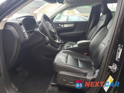 Zdjęcie 7 z 13 samochodu: 2020 VOLVO XC40 T5 MOMENTUM VIN:YV4162UK1L2283136 - miniatura