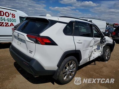 Trzecie zdjęcie samochodu z tyłu: 2020 TOYOTA RAV4 XLE PREMIUM VIN:2T3A1RFV0LW100513 - miniatura