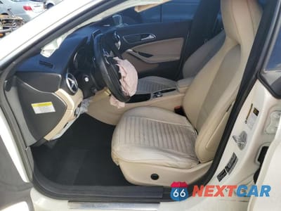 Zdjęcie 7 z 12 samochodu: 2014 MERCEDES-BENZ CLA 250 VIN:WDDSJ4EB0EN059931 - miniatura