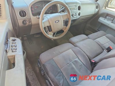 Zdjęcie 8 z 12 samochodu: 2005 FORD F150 VIN:1FTPX12515NB89972 - miniatura