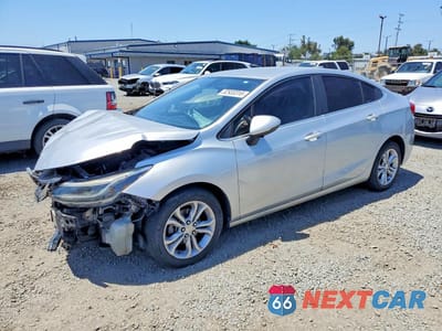 2019 CHEVROLET CRUZE LT 1G1BE5SM3K7145057 - główne zdjęcie licytacji z USA - miniatura
