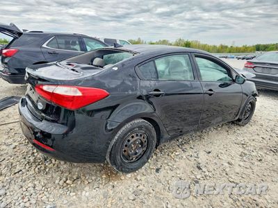 Trzecie zdjęcie samochodu z tyłu: 2016 KIA FORTE LX VIN:KNAFK4A60G5523902 - miniatura