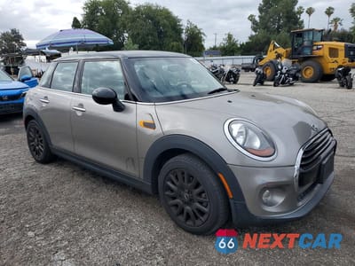 Czwarte zdjęcie samochodu z boku: 2018 MINI COOPER VIN:WMWXU1C58J2F81219 - miniatura