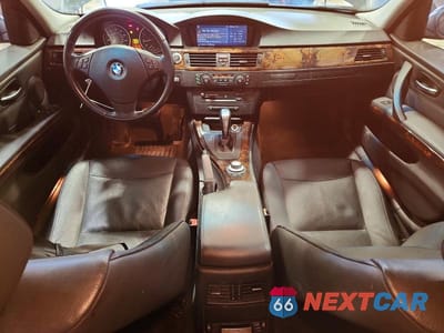 Zdjęcie 8 z 12 samochodu: 2006 BMW 325 I VIN:WBAVB13586PT08351 - miniatura