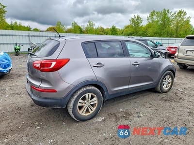 Trzecie zdjęcie samochodu z tyłu: 2011 KIA SPORTAGE LX VIN:KNDPB3A27B7078800 - miniatura