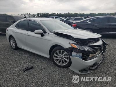 Czwarte zdjęcie samochodu z boku: 2023 TOYOTA CAMRY LE VIN:4T1C11AK9PU142202 - miniatura