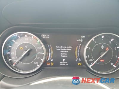 Zdjęcie 9 z 14 samochodu: 2022 MASERATI LEVANTE BASE VIN:ZN661XUA7NX395181 - miniatura
