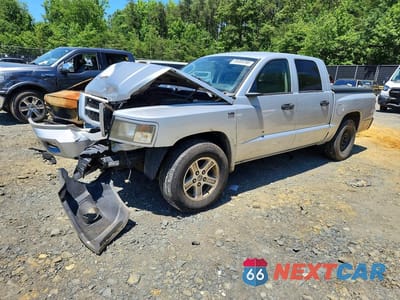 2010 DODGE DAKOTA SXT 1D7RE3GP2AS229854 - główne zdjęcie licytacji z USA - miniatura