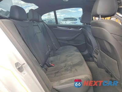 Zdjęcie 10 z 13 samochodu: 2023 BMW 530 XI VIN:WBA13BJ04PWY20950 - miniatura