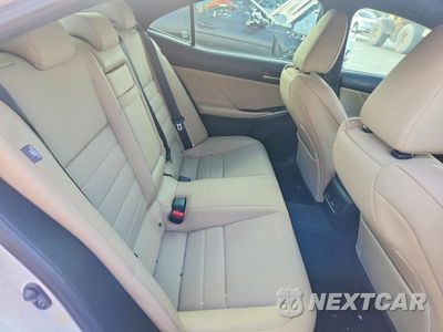 Zdjęcie 10 z 13 samochodu: 2019 LEXUS IS 300 VIN:JTHBA1D25K5096378 - miniatura
