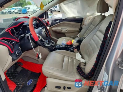 Zdjęcie 7 z 12 samochodu: 2016 FORD ESCAPE TITANIUM VIN:1FMCU0J99GUA04139 - miniatura
