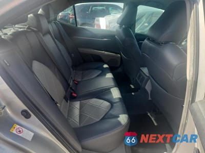 Zdjęcie 10 z 12 samochodu: 2018 TOYOTA CAMRY XLE VIN:4T1B11HK8JU133032 - miniatura