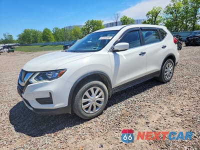 2017 NISSAN ROGUE S JN8AT2MVXHW024932 - główne zdjęcie licytacji z USA - miniatura