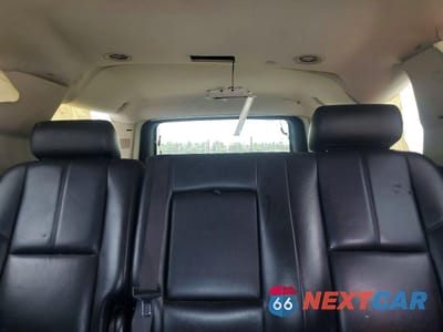 Zdjęcie 10 z 14 samochodu: 2008 CHEVROLET SUBURBAN K1500 LS VIN:3GNFK16388G199261 - miniatura