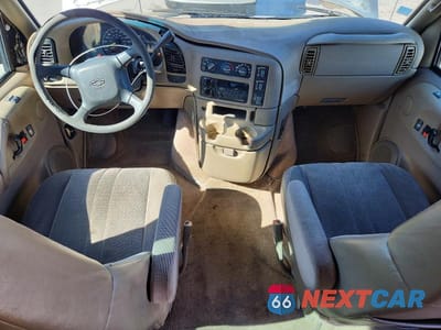 Zdjęcie 8 z 13 samochodu: 2000 CHEVROLET ASTRO VIN:1GNDM19WXYB182140 - miniatura