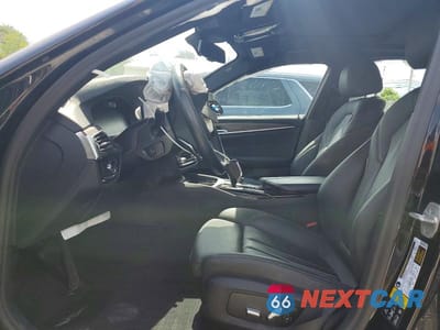 Zdjęcie 7 z 12 samochodu: 2021 BMW 530 XI VIN:WBA13BJ06MWX21431 - miniatura