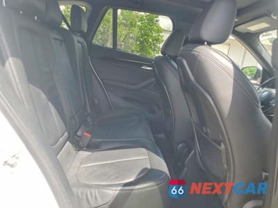 Zdjęcie 10 z 13 samochodu: 2018 BMW X1 SDRIVE28I VIN:WBXHU7C31J5L07738 - miniatura