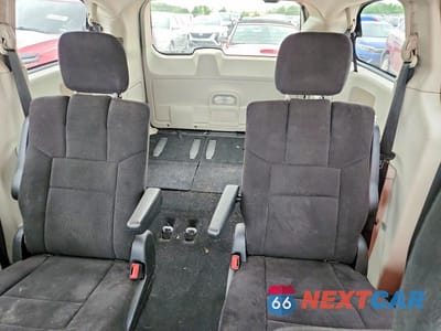Zdjęcie 10 z 14 samochodu: 2011 DODGE GRAND CARAVAN MAINSTREET VIN:2D4RN3DG2BR729064 - miniatura